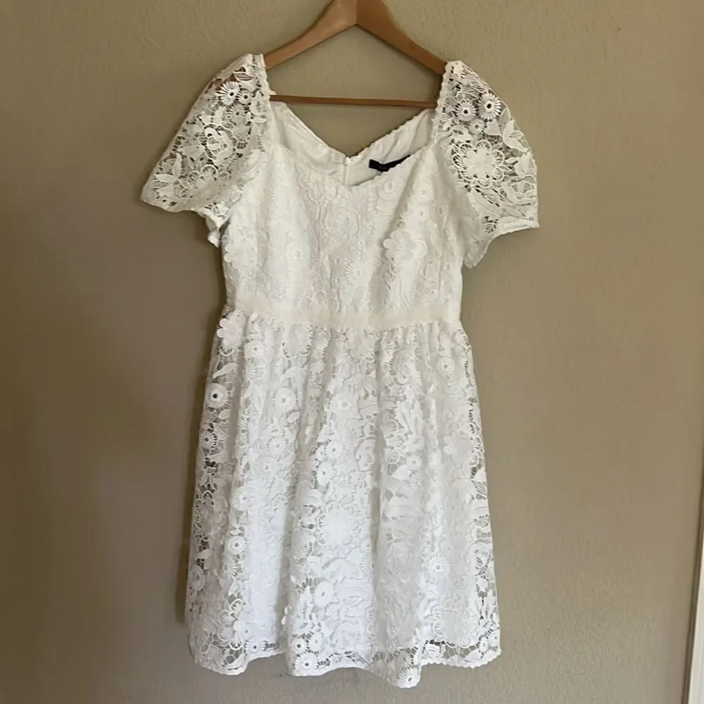 NWT French Connection Celilla Cabello Floral Lace Dress Size 8